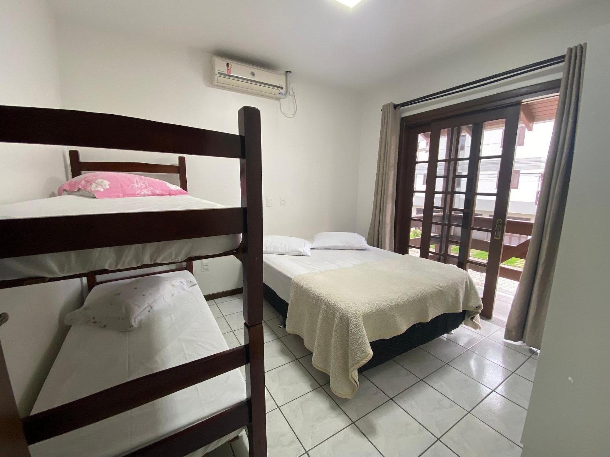 Casa Em Bombinhas Almeida E Moraes Perto Da Praia Eksteriør billede